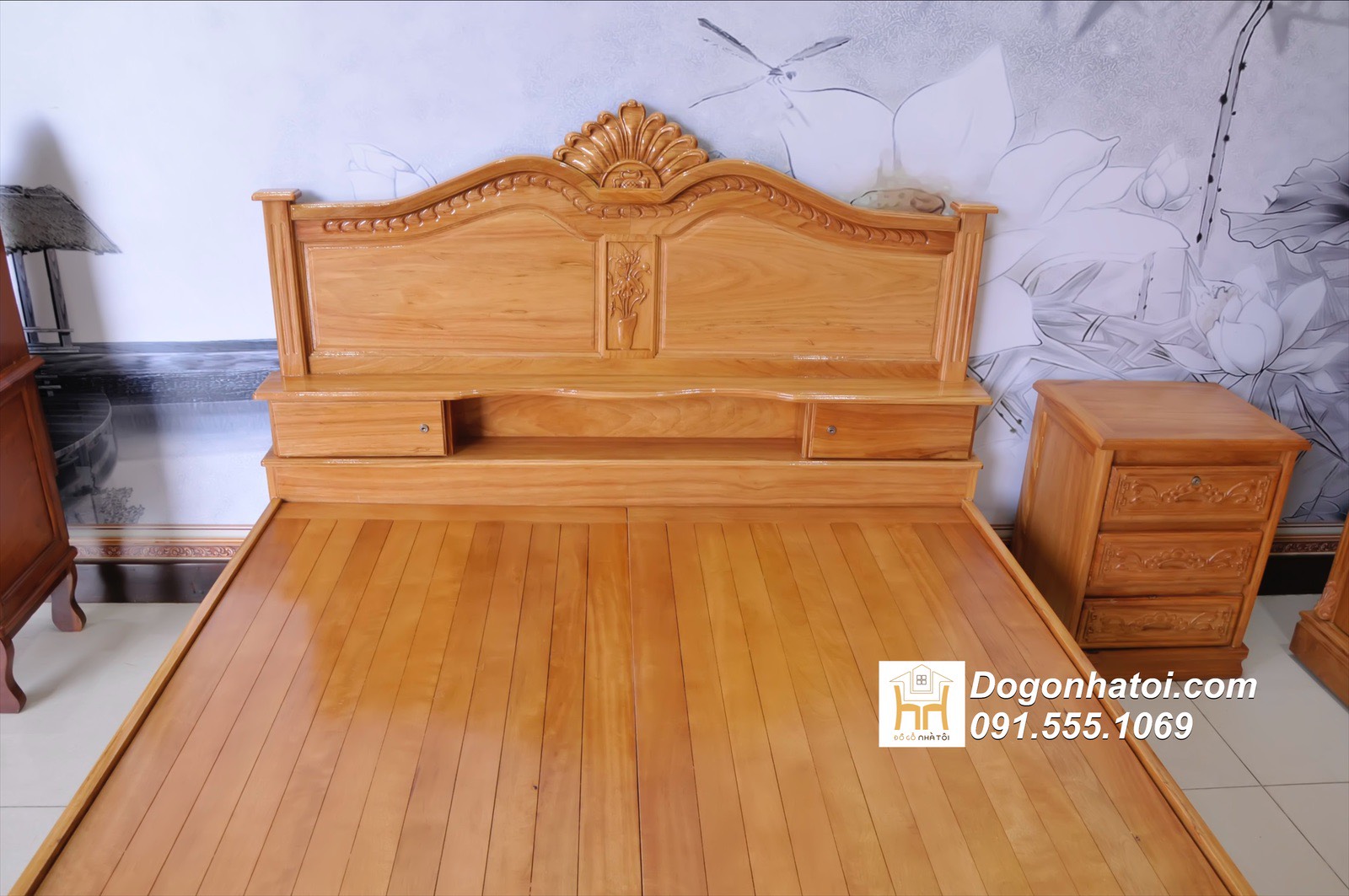 Giường gỗ gõ đỏ tự nhiên mẫu Nữ Hoàng đẹp giá rẻ 1m6 - GN306