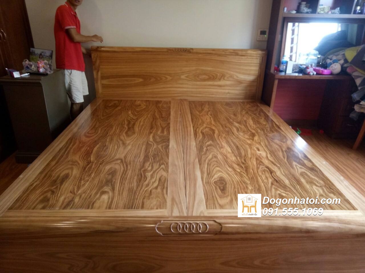 Giường ngủ gỗ hương xám tự nhiên hiện đại - GN311