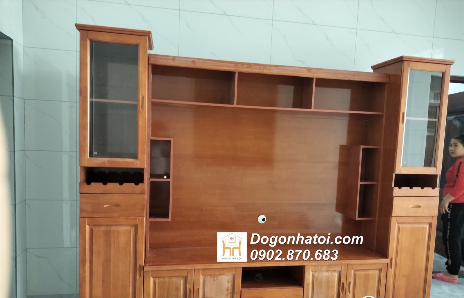 Kệ tivi gỗ trang trí kết hợp tủ rượu phòng khách 2m4 x 2m4 - TR613 (2.900k/m2)